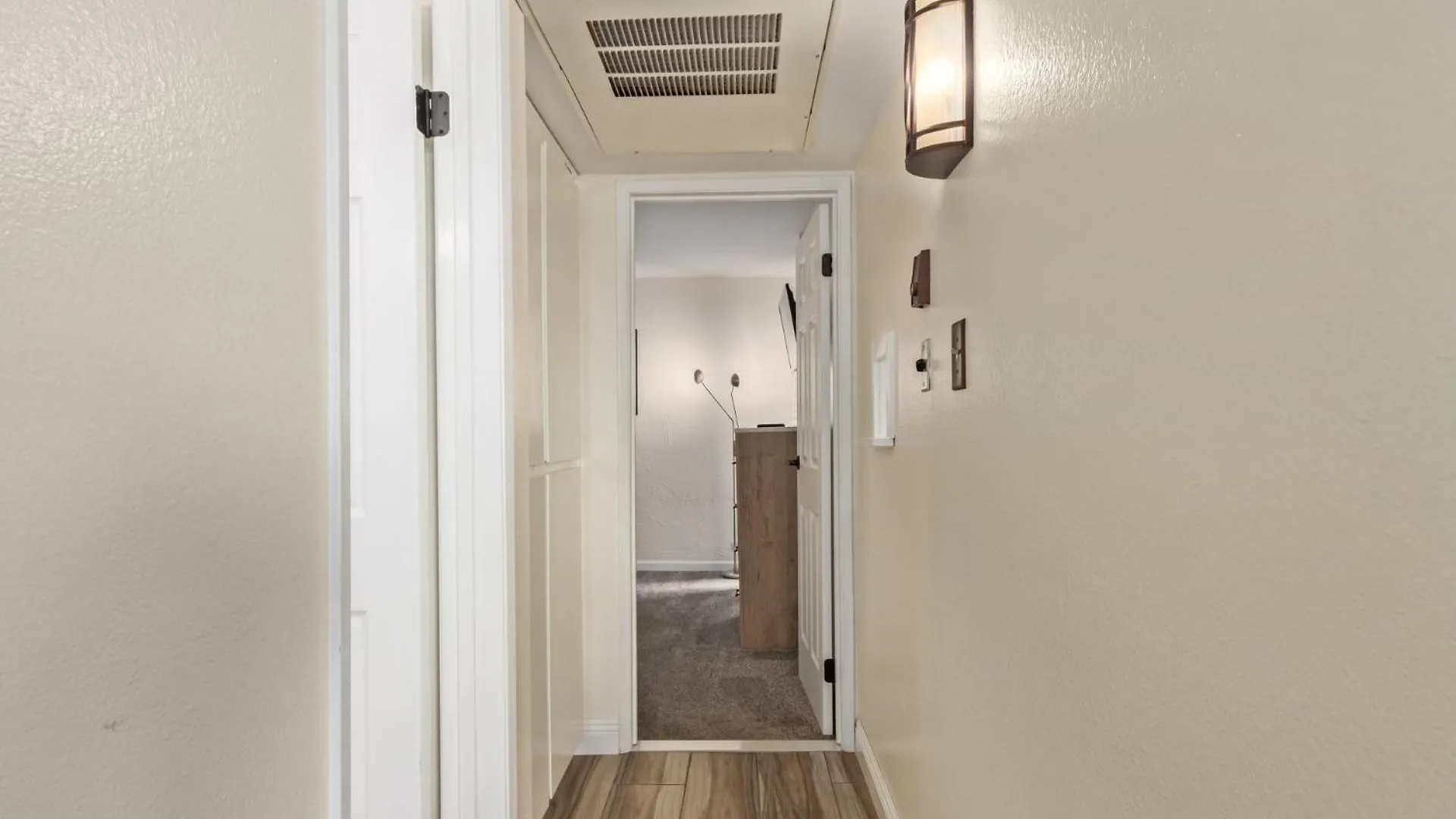 1 Bedroom Retreat In Скоттсдейл Апартаменты
